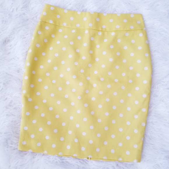 Ann Taylor Dresses & Skirts - NWT Ann Taylor Yellow Polka Dot Pencil Skirt